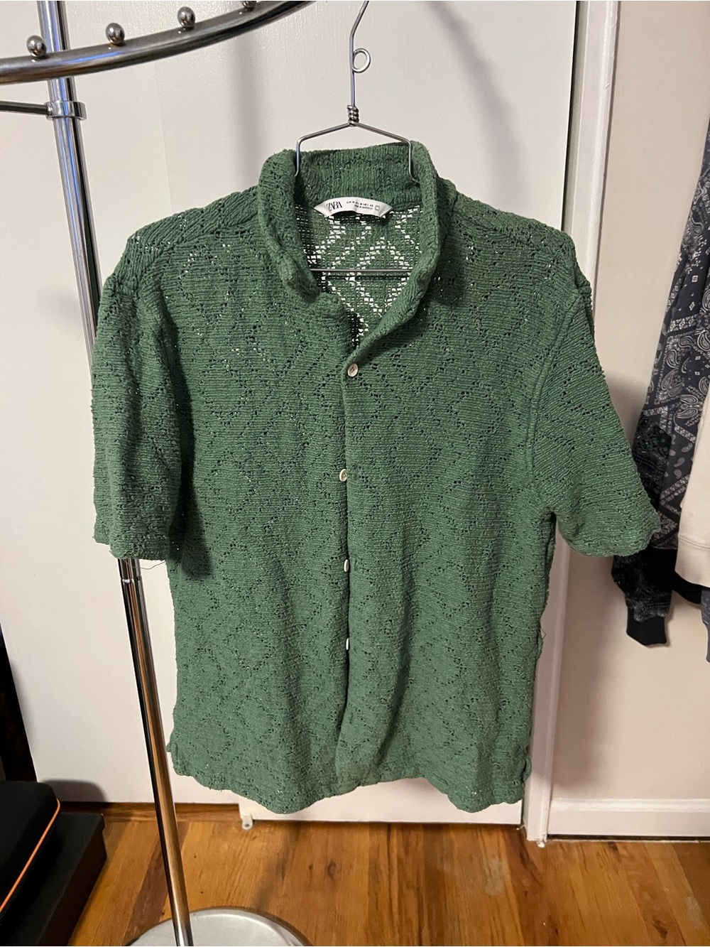 Zara Green Short-Sleeve Textured Button-Down Shirt